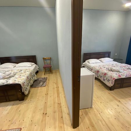 Moedani-Very Center Apartments In Kutaisi Dış mekan fotoğraf